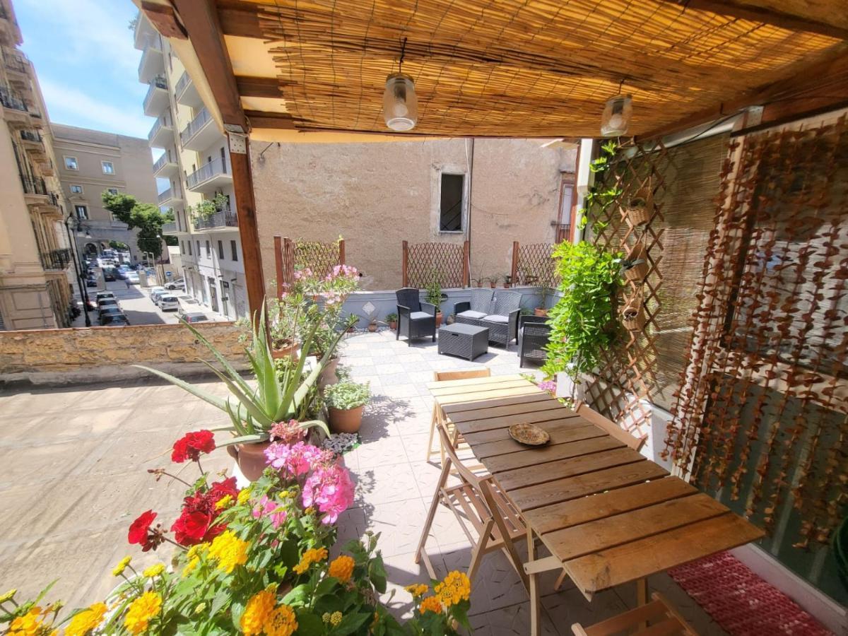 Casetta Poli- Appartamento Con Terrazza - Centro Storico Palerme Extérieur photo